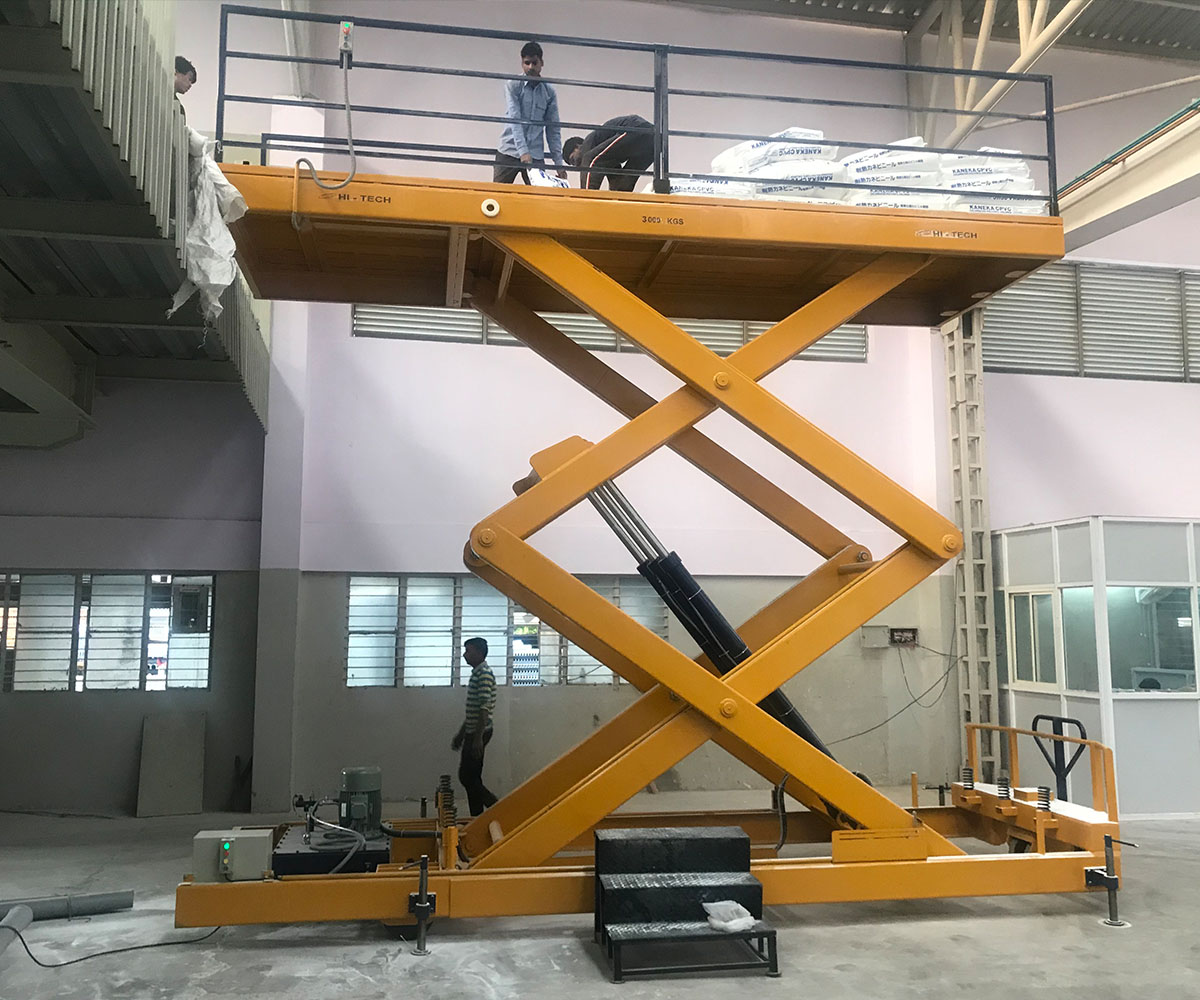 Hydraulic Scissor Lift in Bangalore